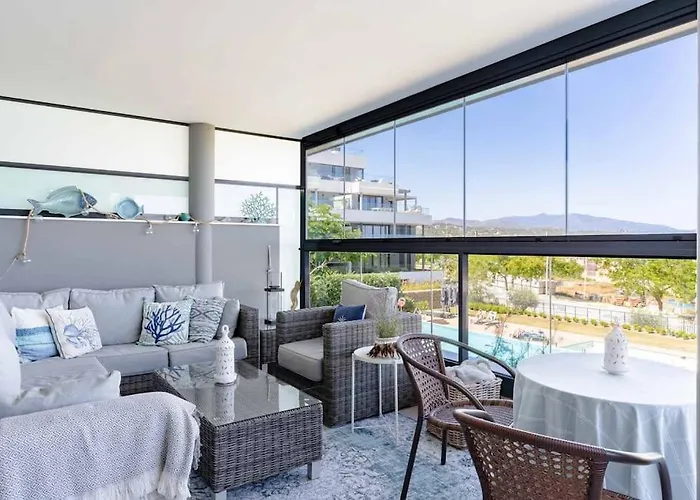 Modern With Sea View Apartman *