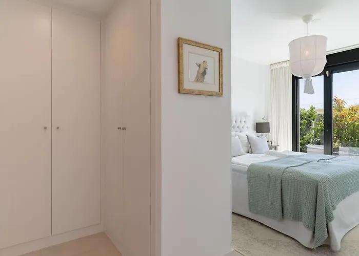 Apartament Modern With Sea View