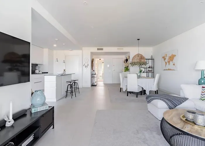 Apartment Modern With Sea View *